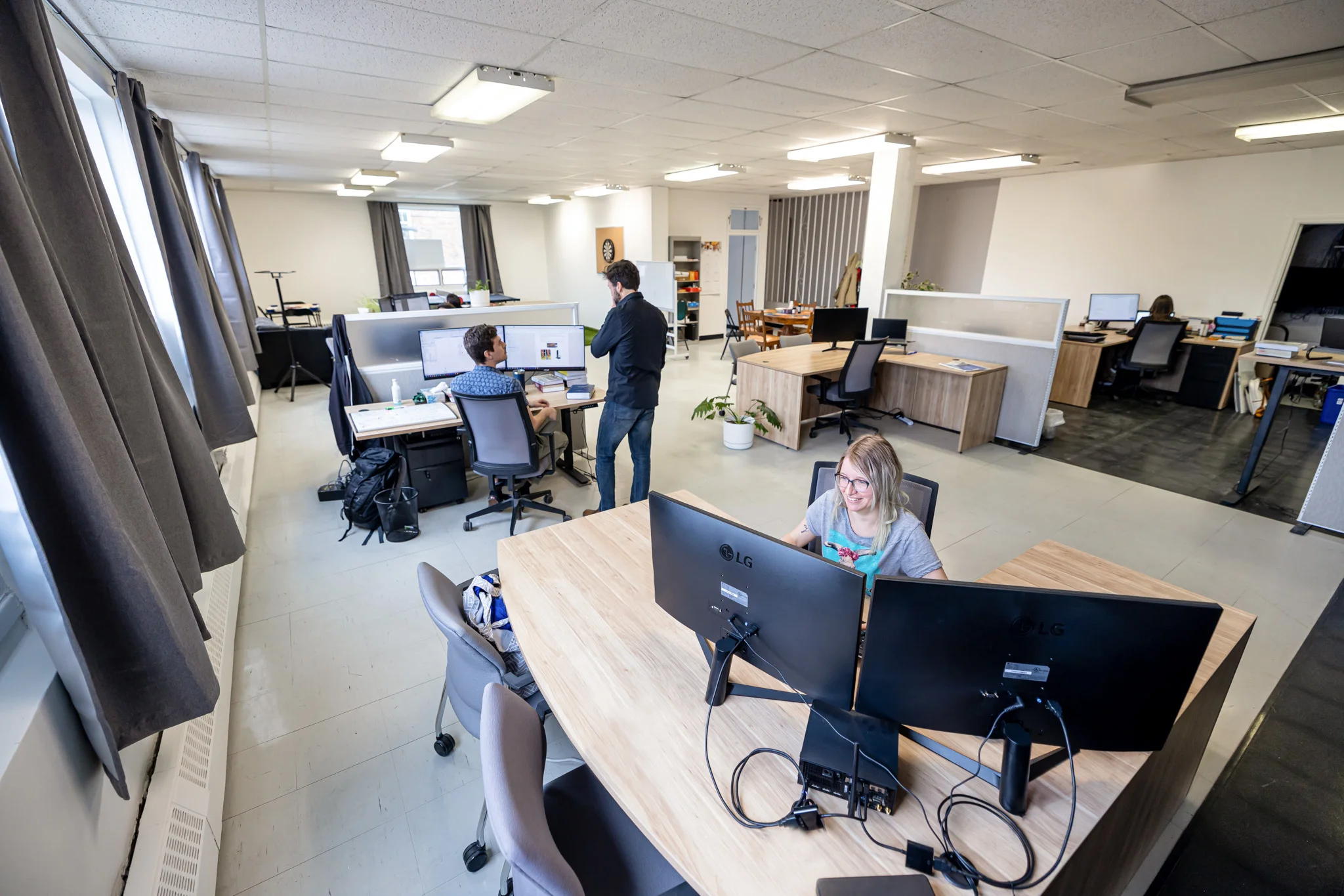 Bureau à aire ouverte